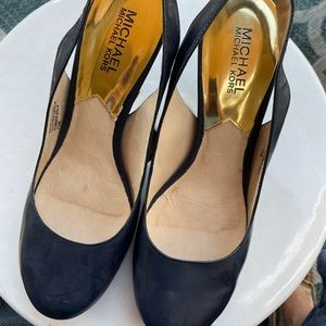 Michael Kors navy sling back shoes